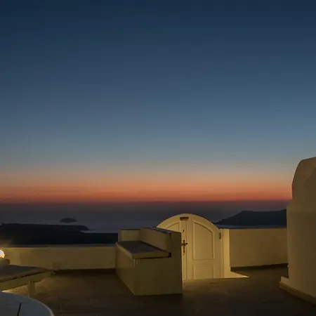 Karpimo Horizon - Caldera Sunset View - Private Hot Tub - Firostefani