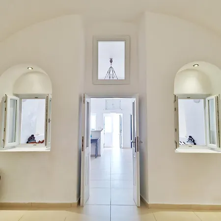 Karpimo Horizon - Caldera Sunset View - Private Hot Tub - Firostefani