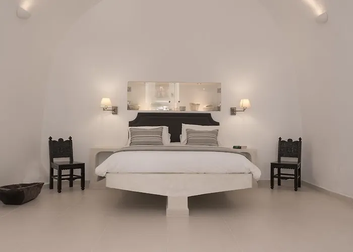 Karpimo Horizon - Caldera Sunset View - Private Hot Tub - * Firostefani