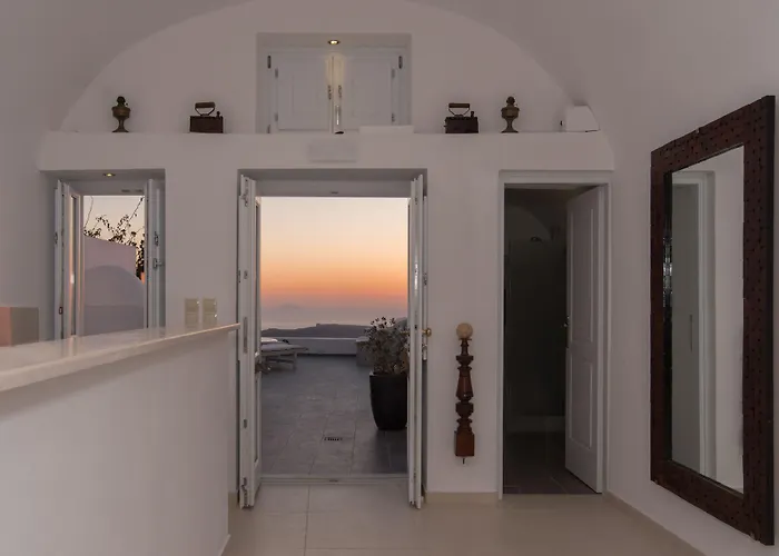 Karpimo Horizon - Caldera Sunset View - Private Hot Tub - * Firosztefáni