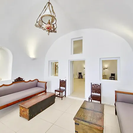 Villa Dimitrios Cave House *