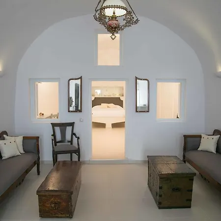 Dimitrios Cave House *