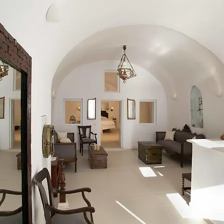 Villa Dimitrios Cave House *