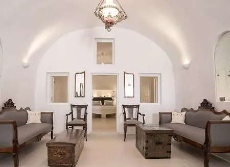 Karpimo Horizon - Caldera View With Private Hot Tub Villa *