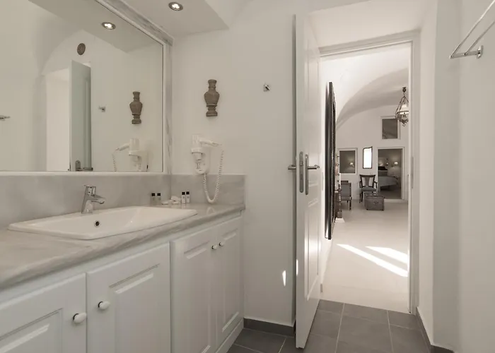 Вилла Karpimo Horizon - Caldera Sunset View - Private Hot Tub -